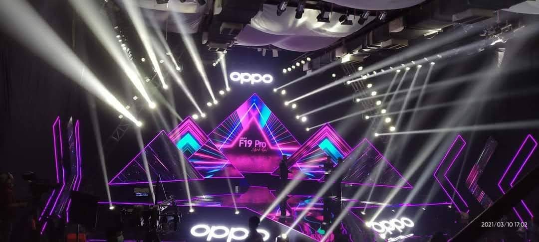 OPPO — Find X — photo 2